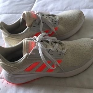 Women’s adidas tennis shoes